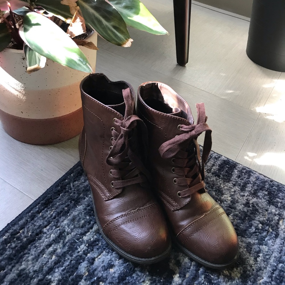 Rampage brown ankle boots